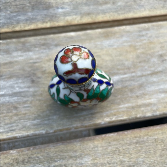 Chinese cloisonné enamel snuff bottle - Picture 5 of 7